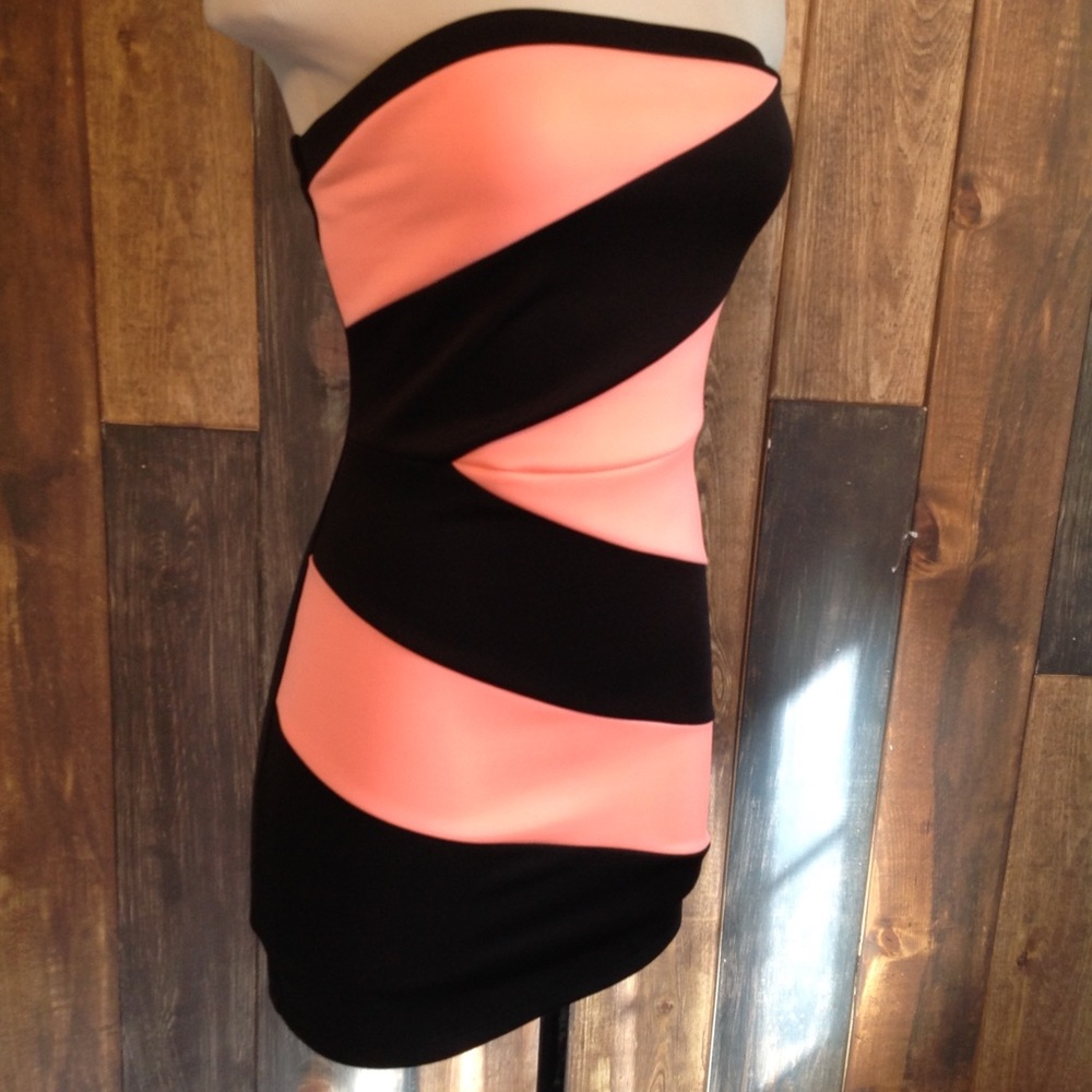 LUNA TIKS Mini Dress - Picture 3 of 3